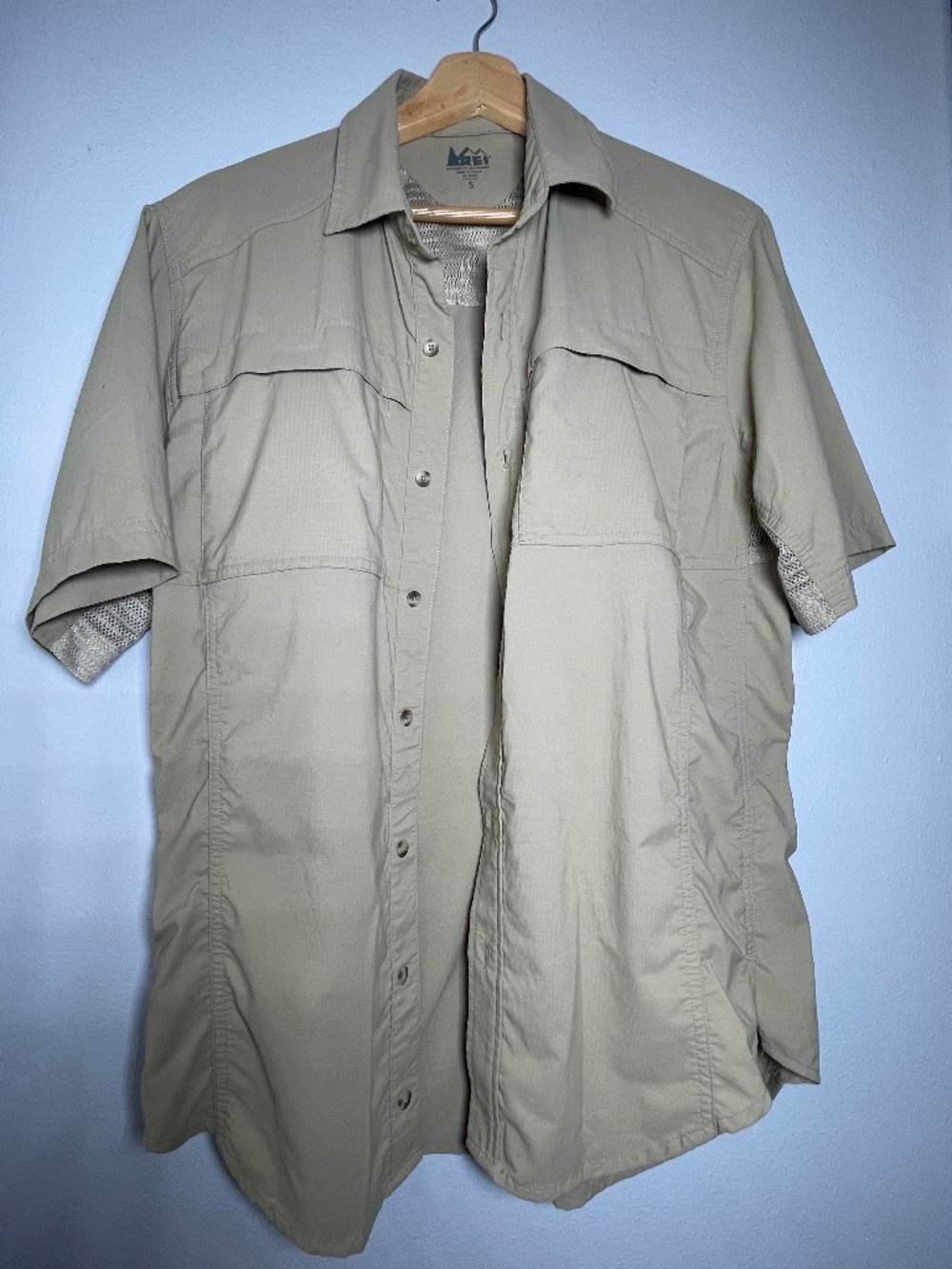 REI Short Sleeve Button Down Hiking Shirt Size S
